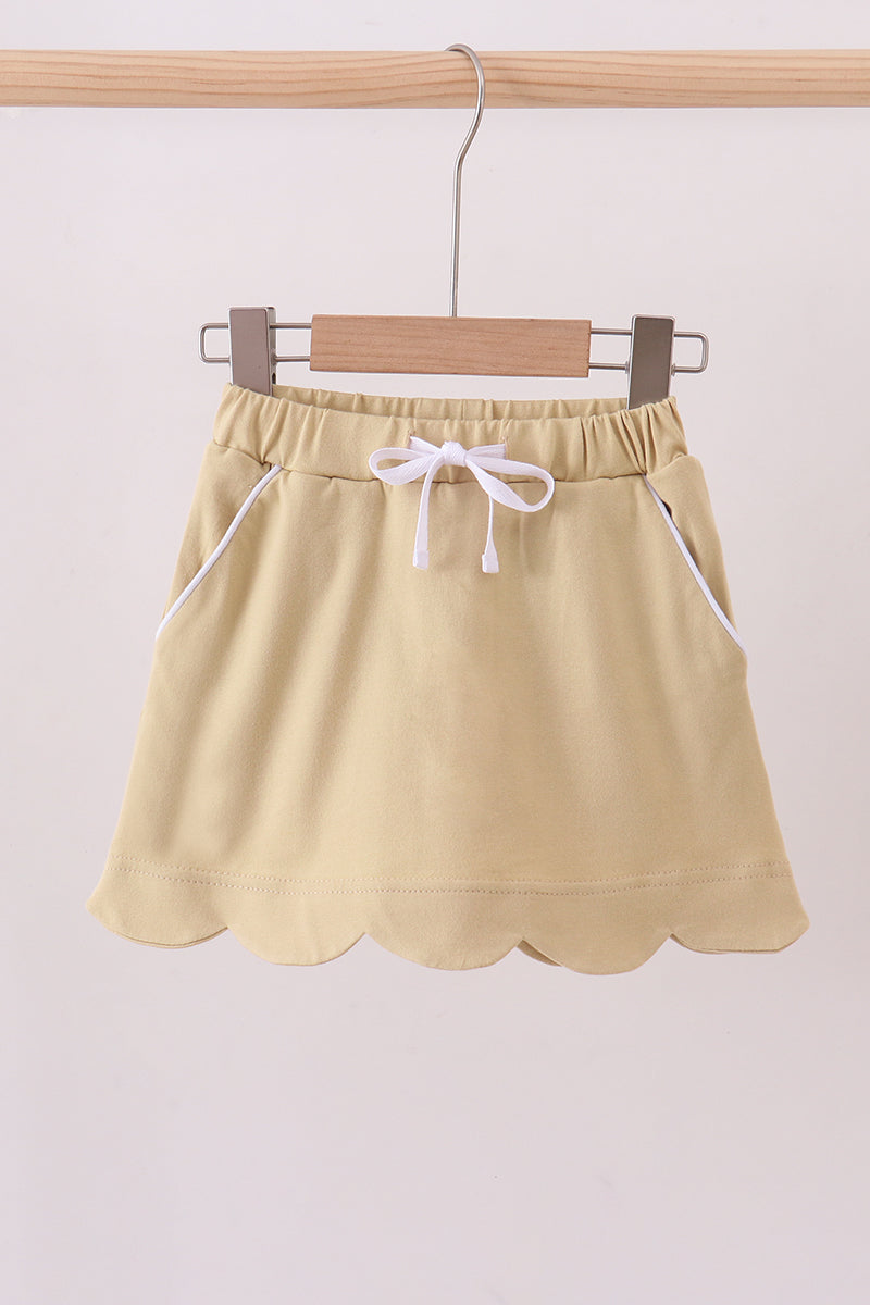 Khaki scallop hem bow skort