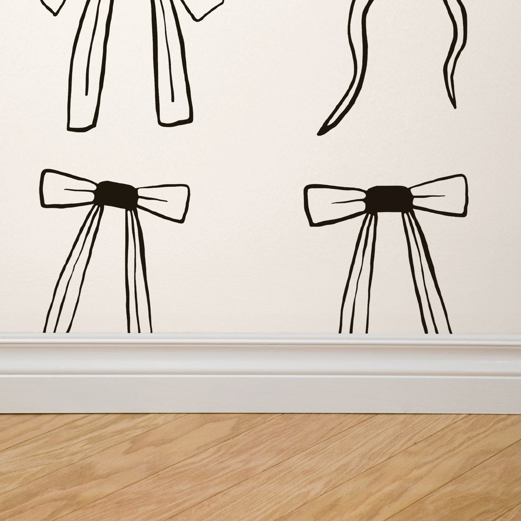 Perfectly Tied (Cream) Wallpaper